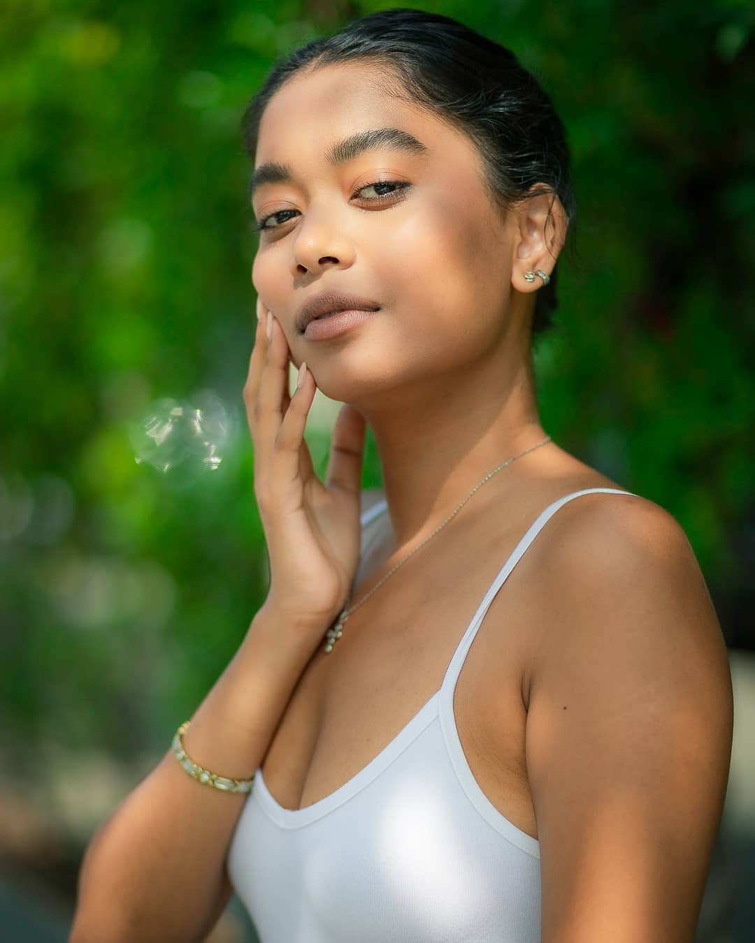 Natural light portrait. Shots by Go